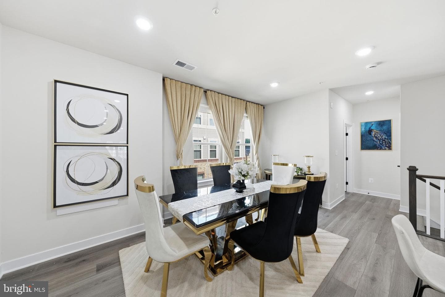 2542 Verona Pl # B photo 11