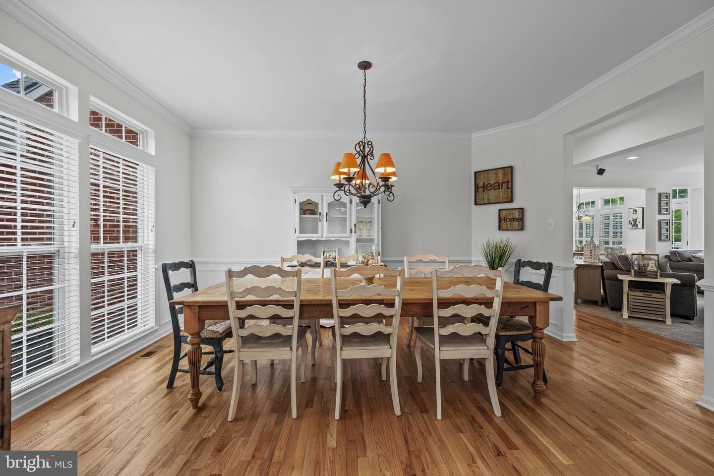 5110 Dawns Way photo 3