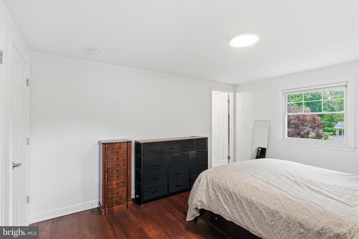 5066 Durham Road W photo 59