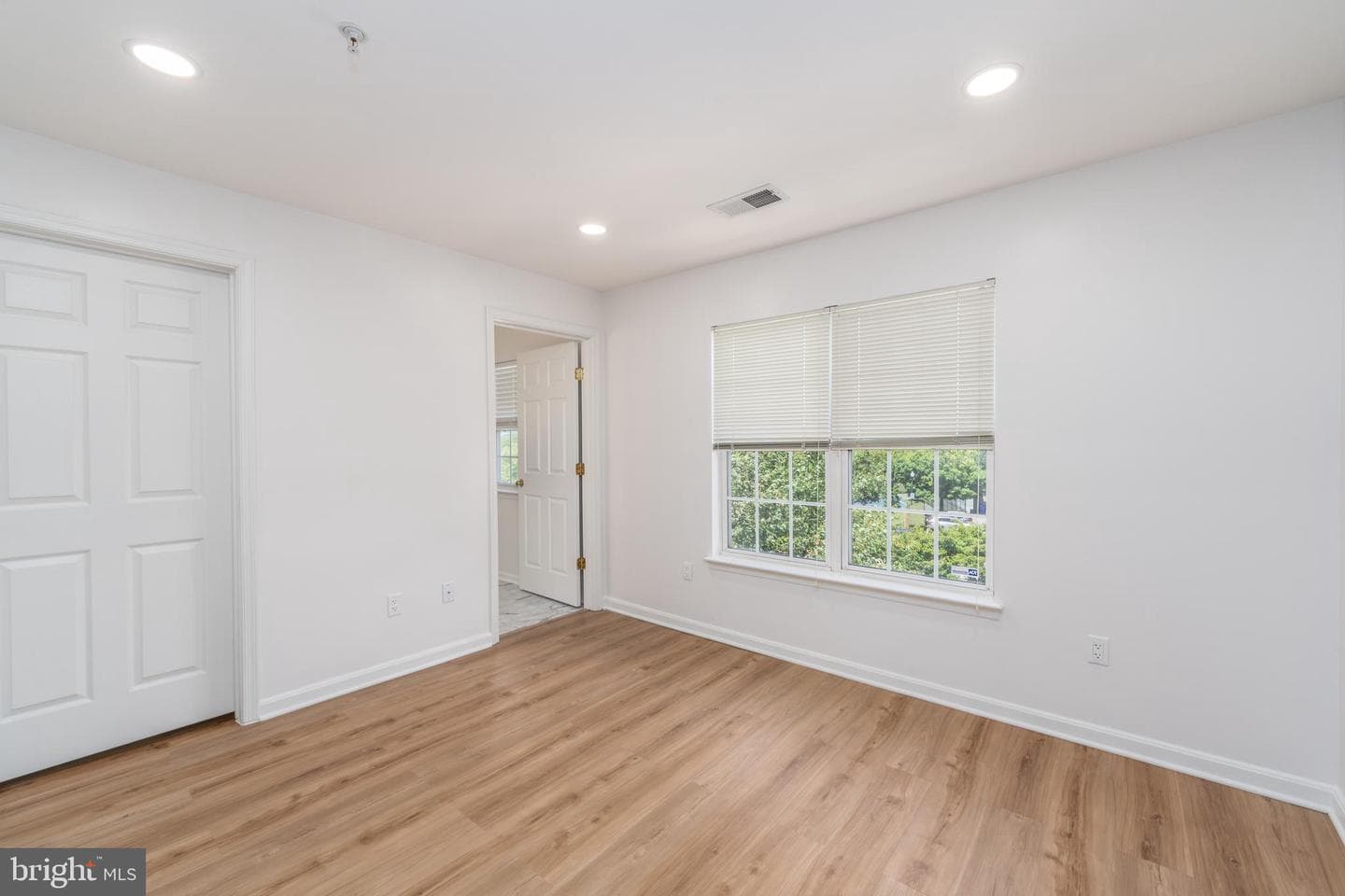 9060 Gracious End Court #301 photo 10