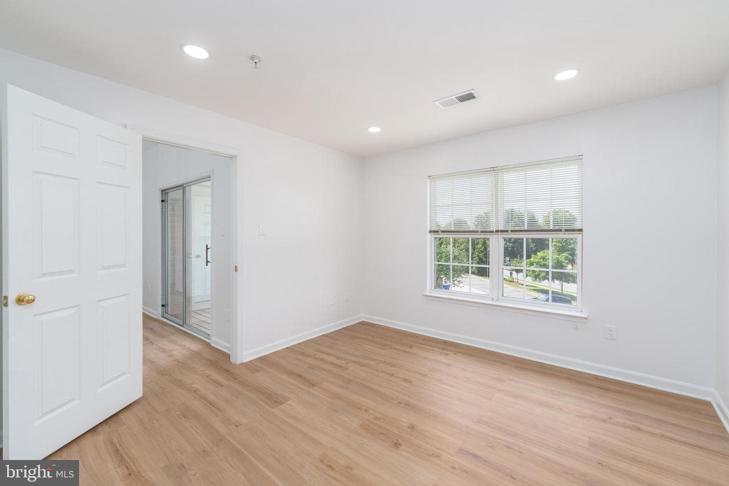 9060 Gracious End Court #301 photo 11
