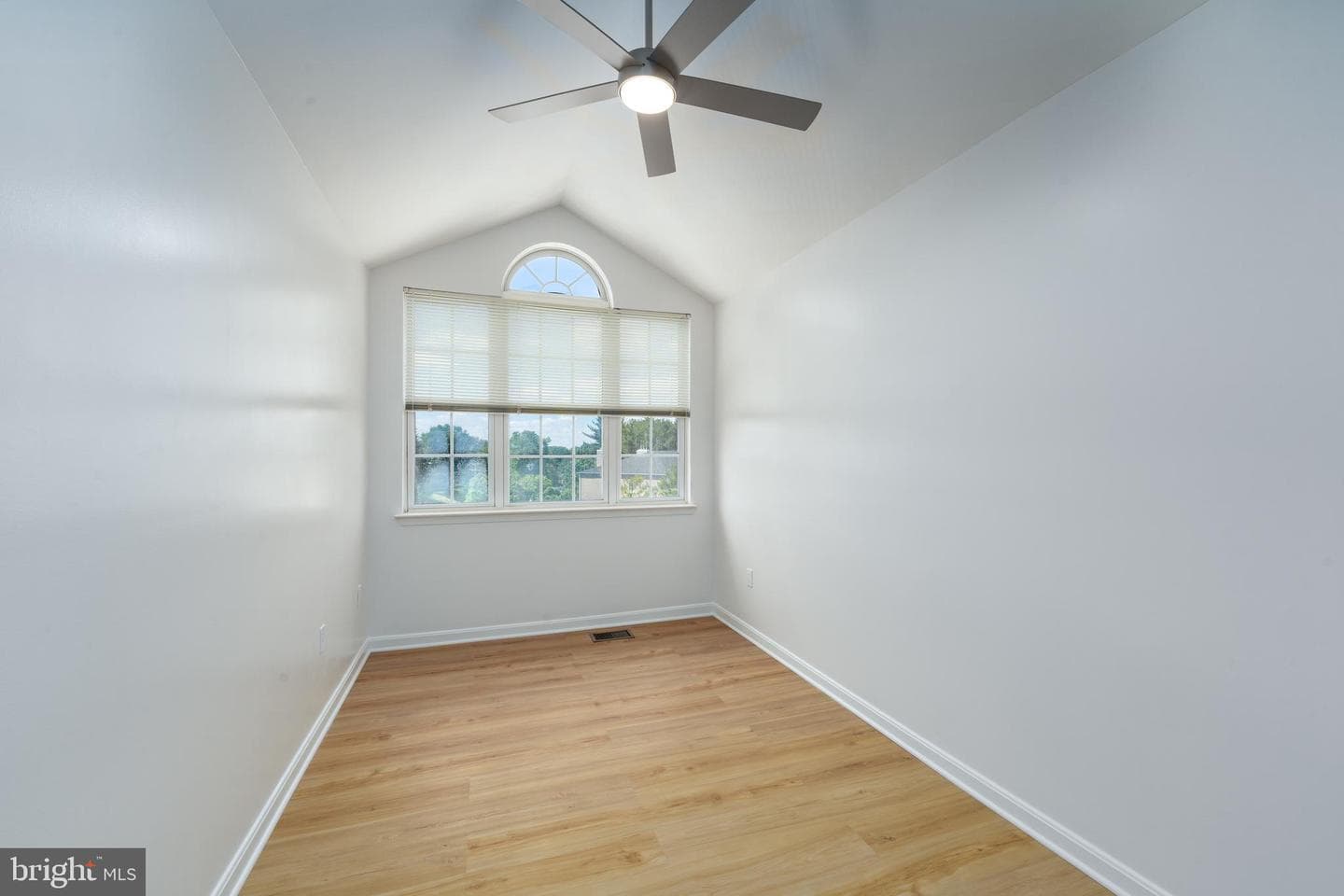 9060 Gracious End Court #301 photo 18