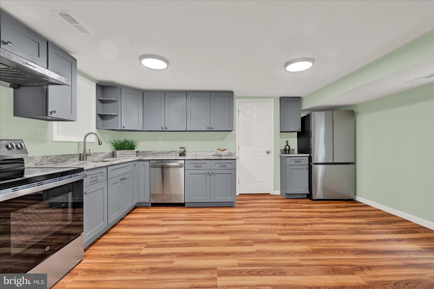 8511 Frederick Road photo 8
