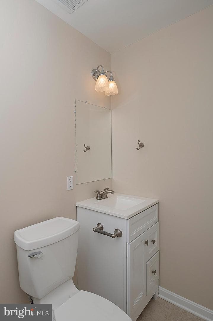 5678 Thicket Lane photo 28