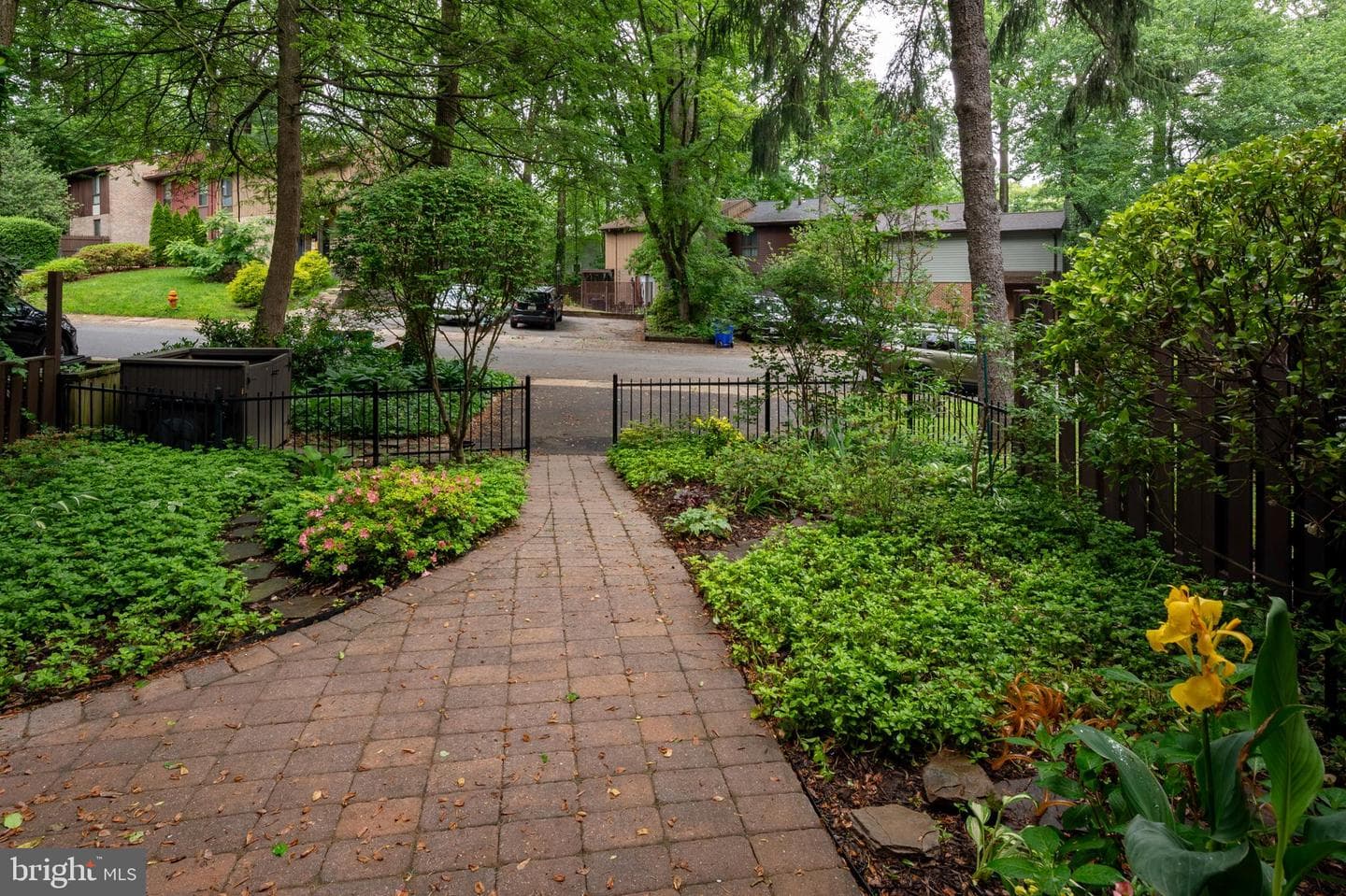 5678 Thicket Lane photo 3