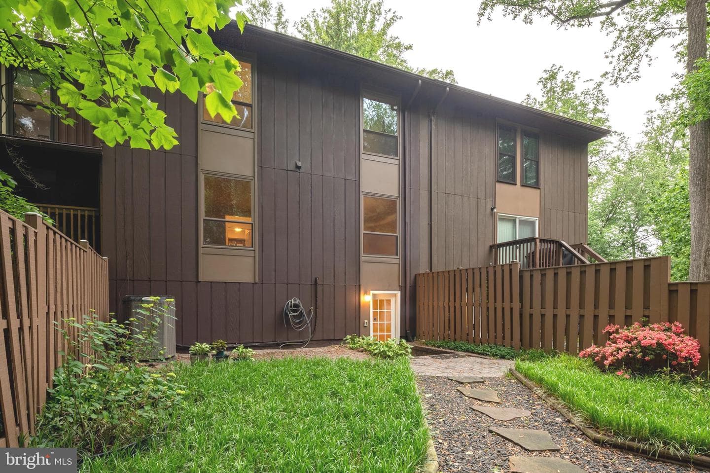 5678 Thicket Lane photo 39