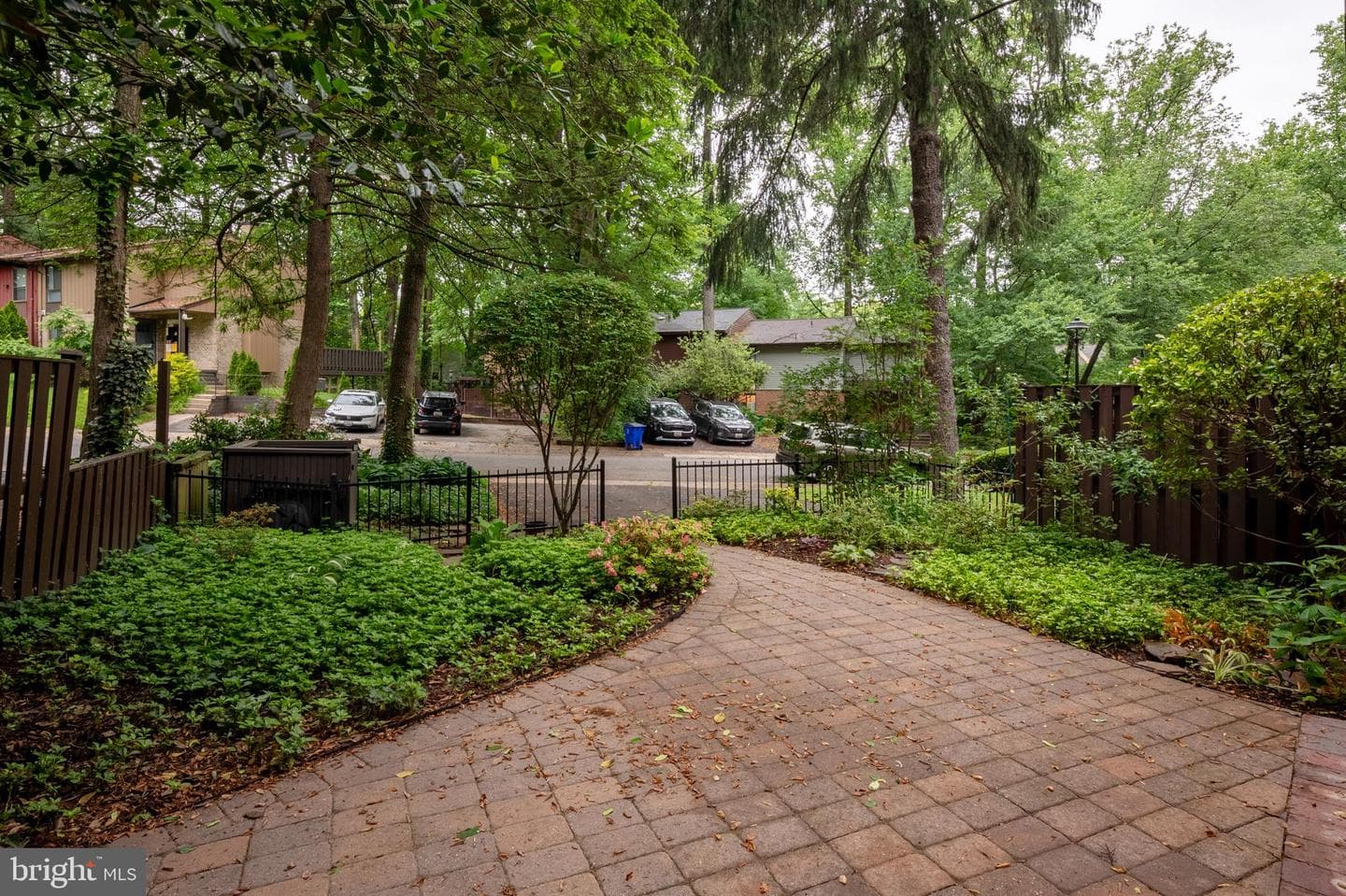5678 Thicket Lane photo 4