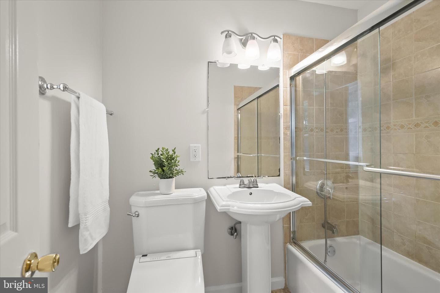 6469 Lawyers Hill Road photo 24