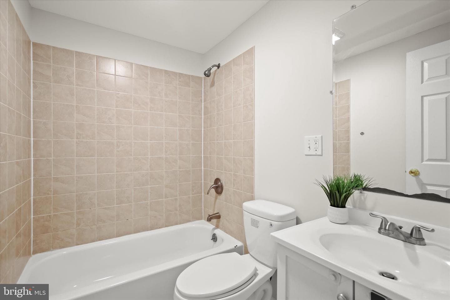 6469 Lawyers Hill Road photo 36