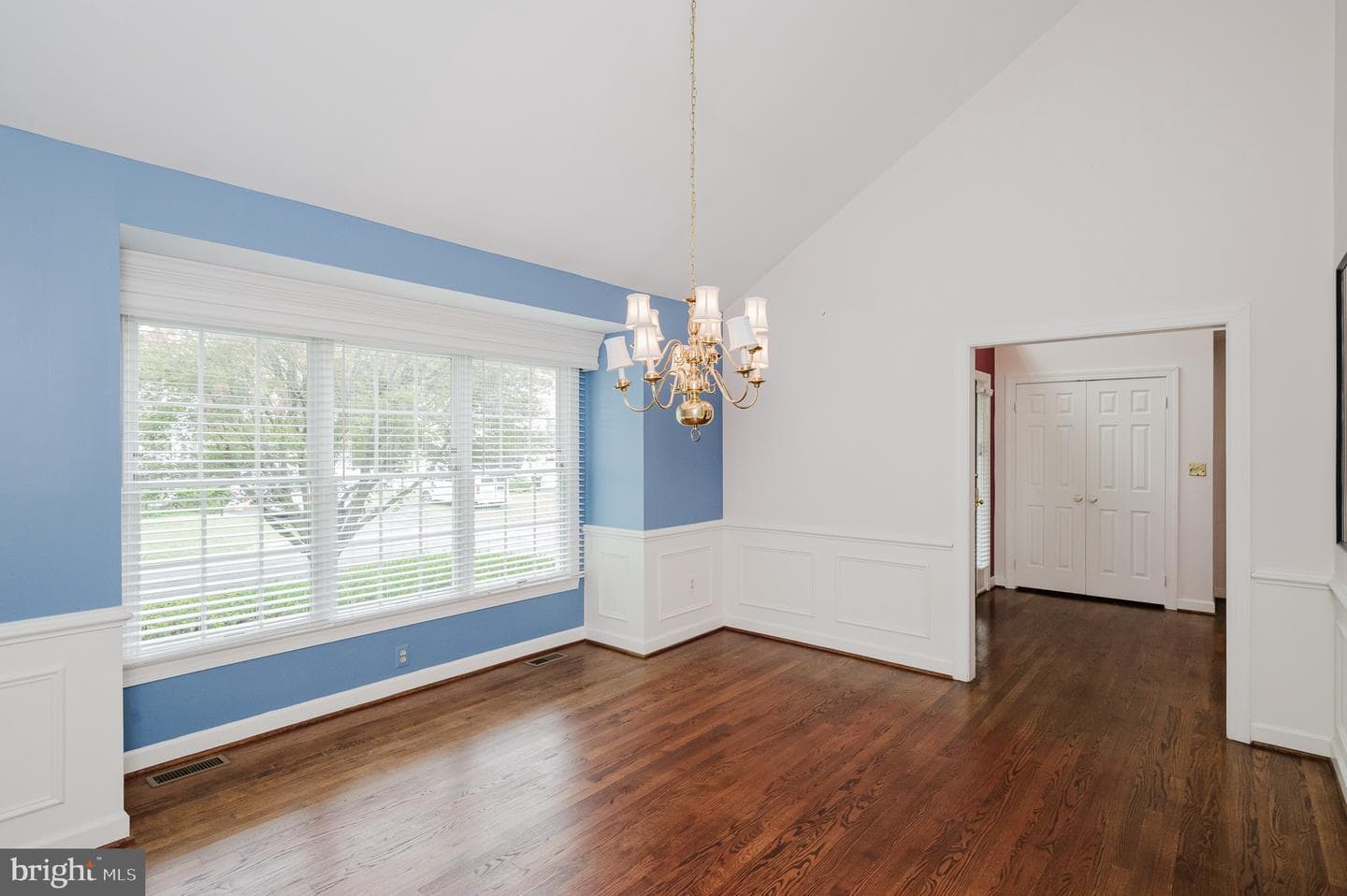 9724 Robert Jay Way photo 13