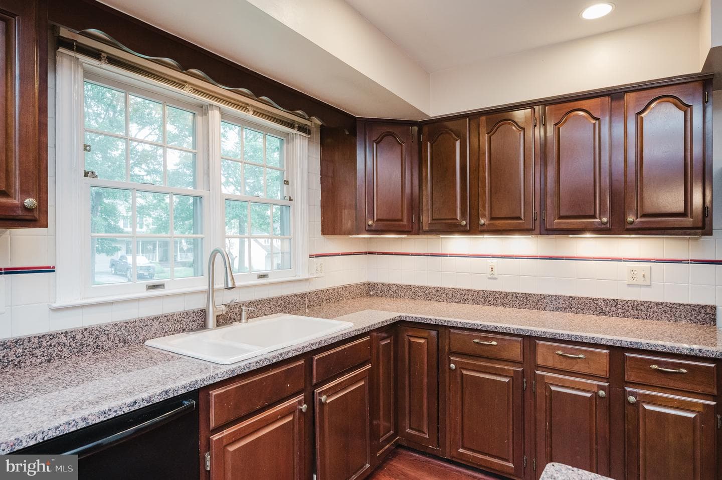 9724 Robert Jay Way photo 20