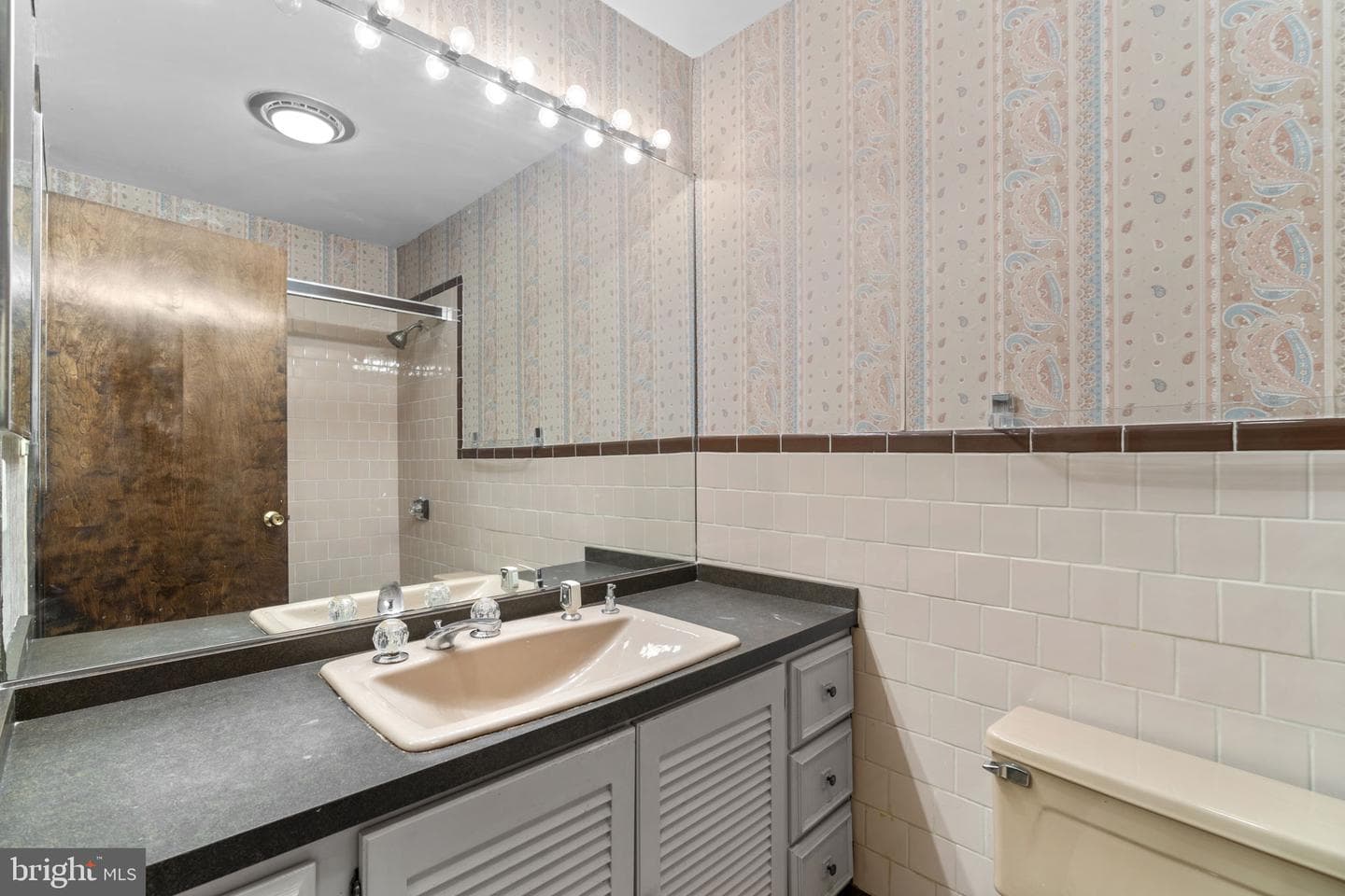 9187 Furrow Avenue photo 38