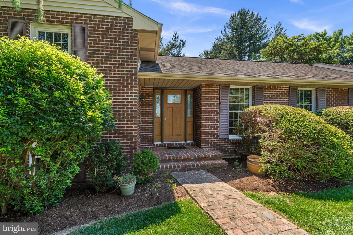 9187 Furrow Avenue photo 4
