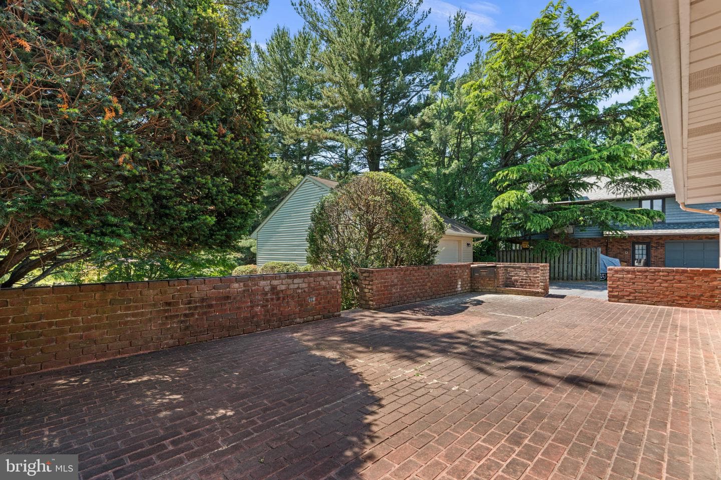 9187 Furrow Avenue photo 49