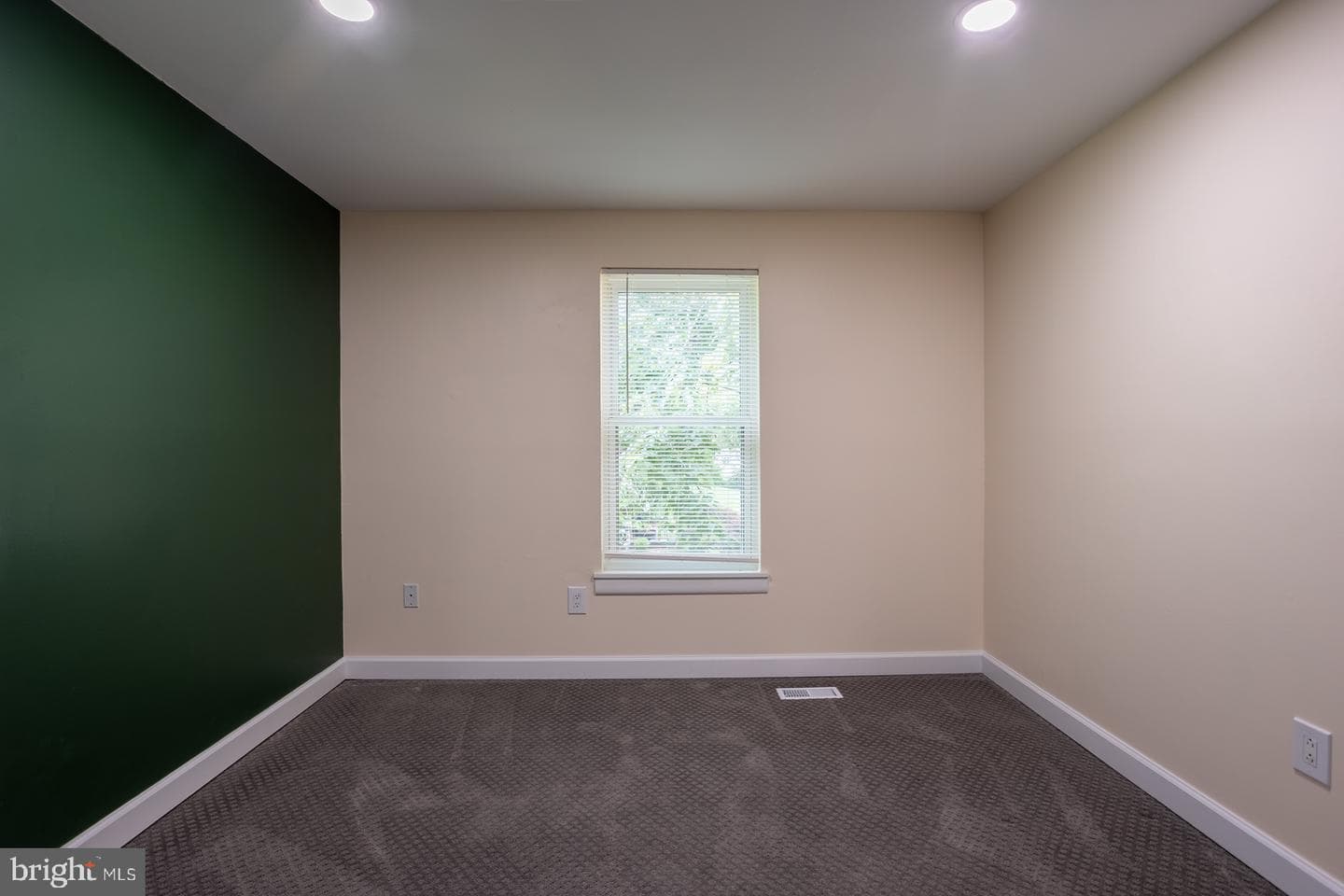 6526 Quiet Hours photo 22