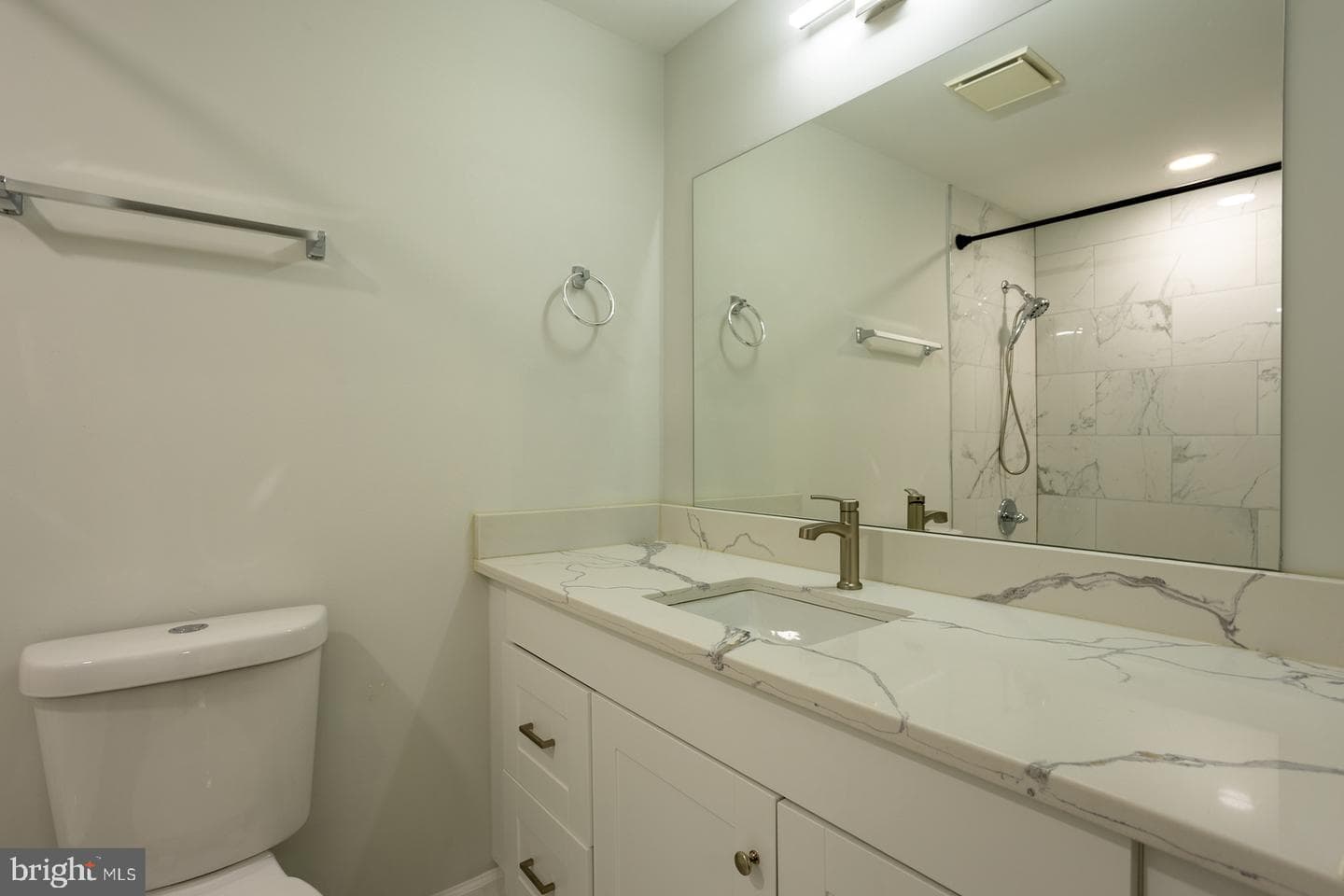6526 Quiet Hours photo 23