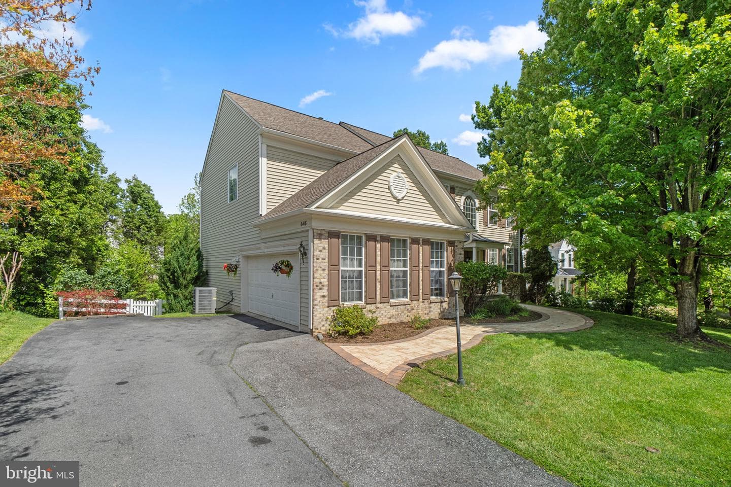 6418 Erin Drive photo 2