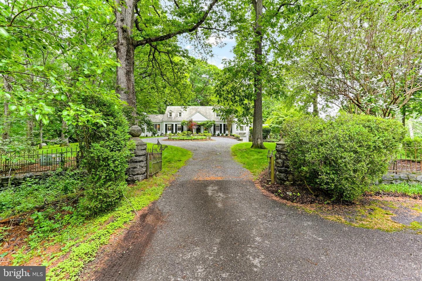 5060 Amesbury Drive photo 55
