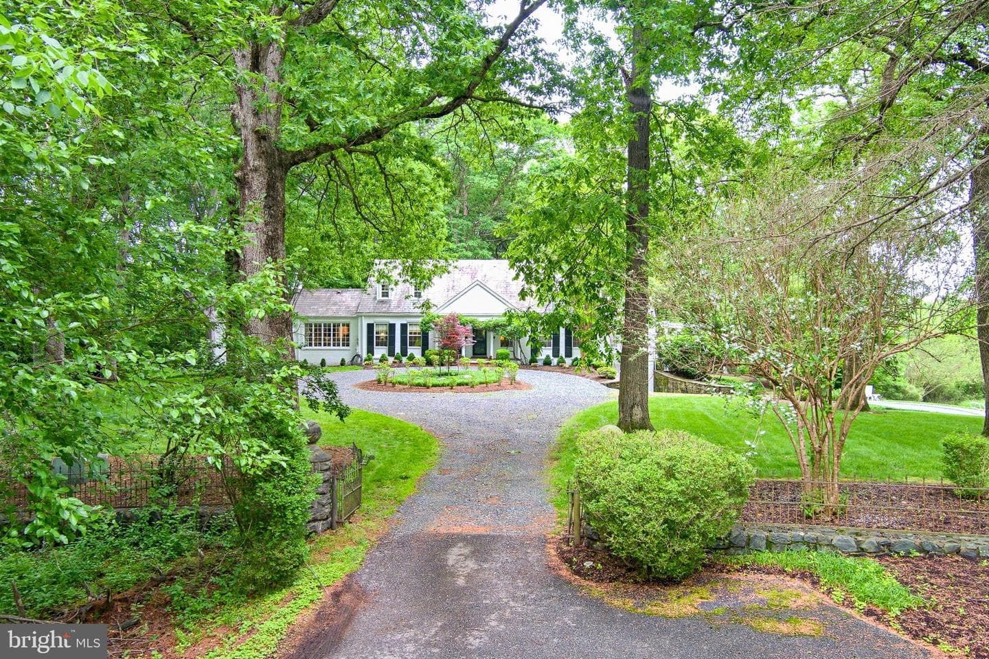 5060 Amesbury Drive photo 80