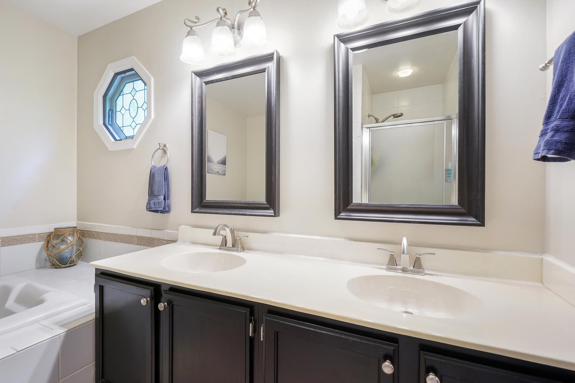 6093 Adcock Lane photo 22
