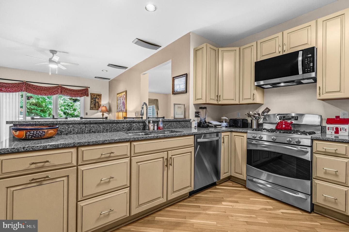 5177 Harpers Farm Road photo 11