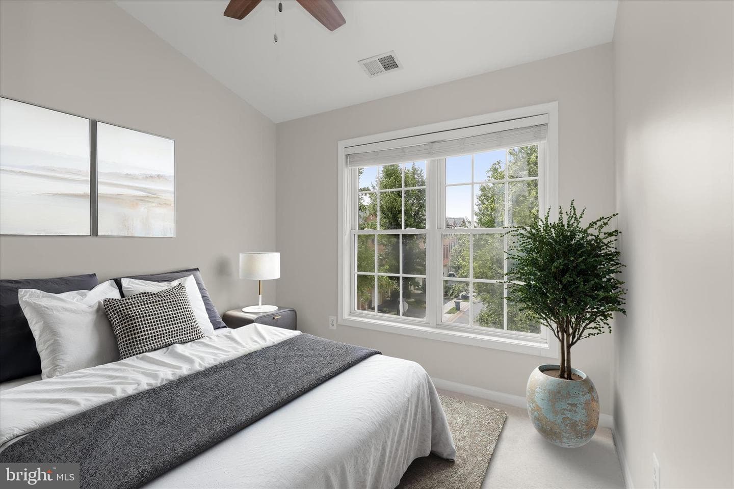 8876 Montjoy Place photo 9