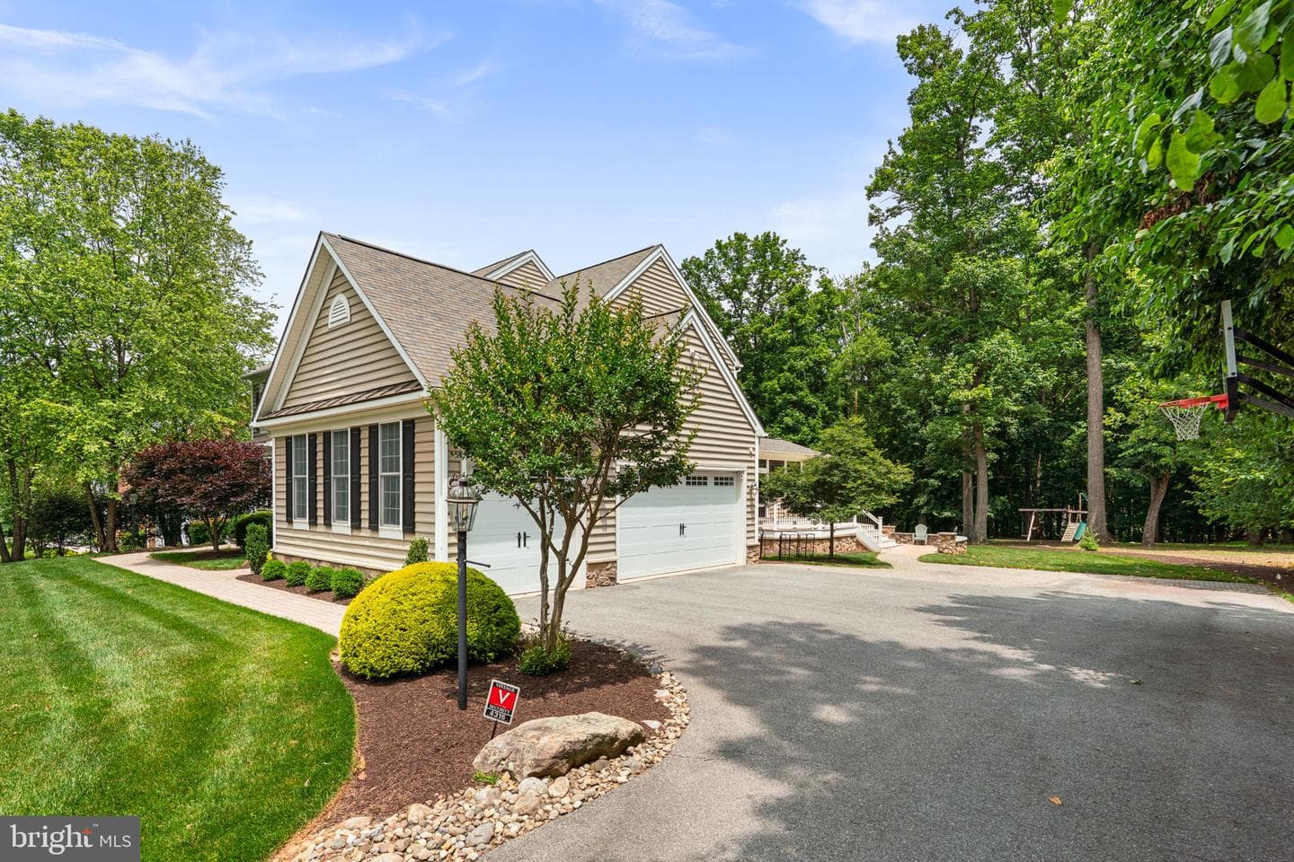4316 Buckskin Wood Drive photo 2