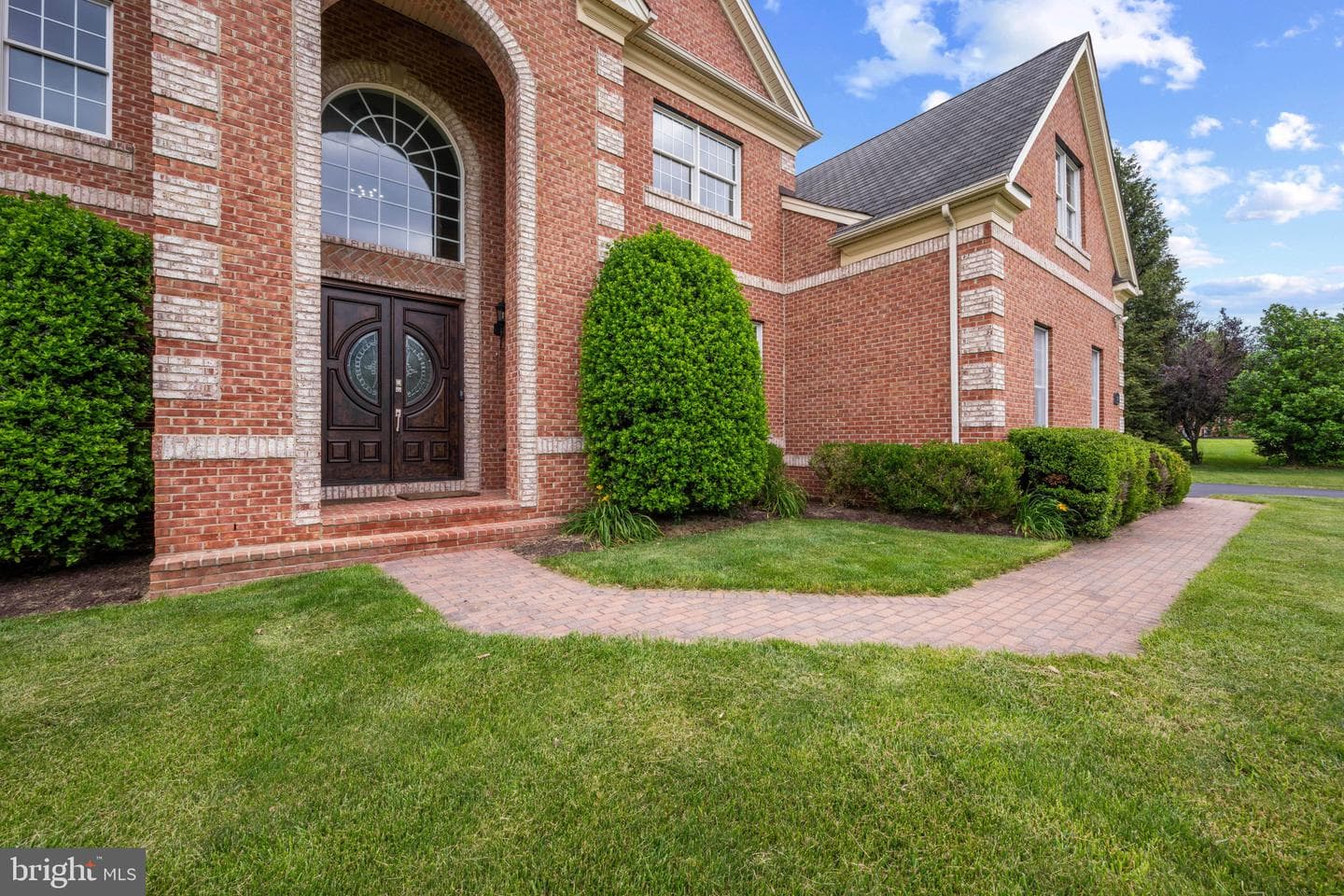 11526 Fox River Drive photo 2