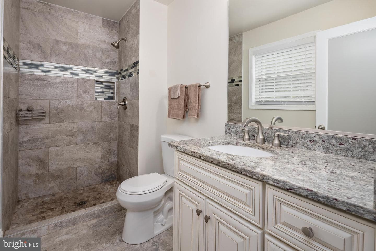 5444 Wolf River Lane photo 13