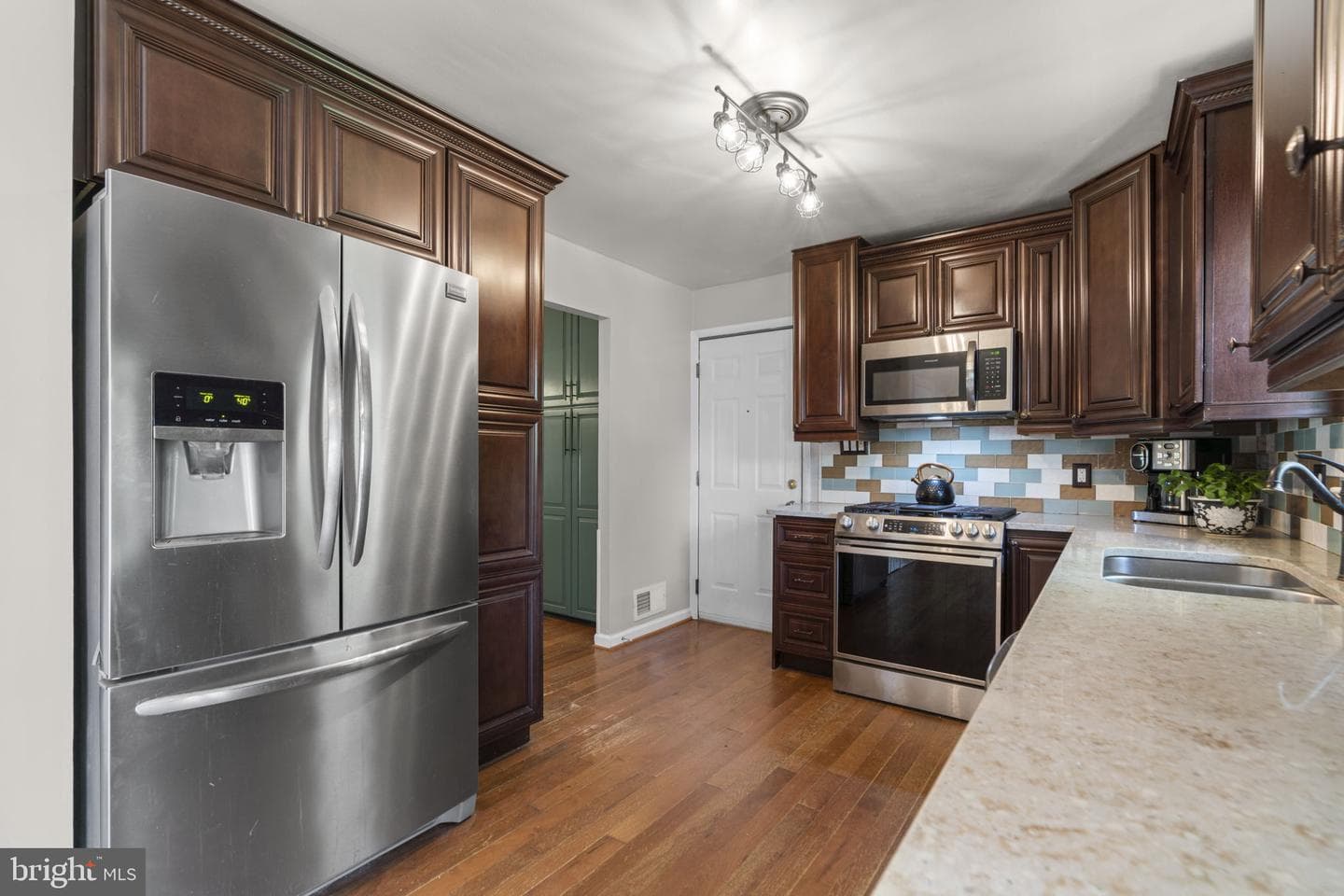 9206 Mellenbrook Road photo 9