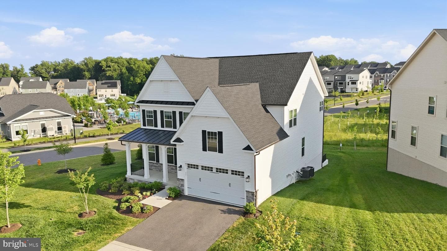 7548 Zoe Lane photo 5