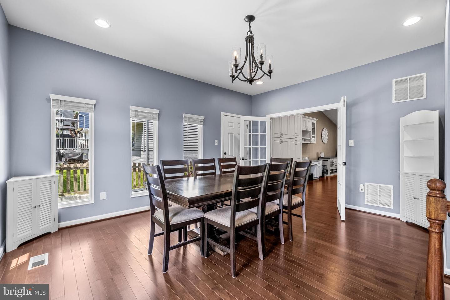 6055 Adcock Lane photo 15