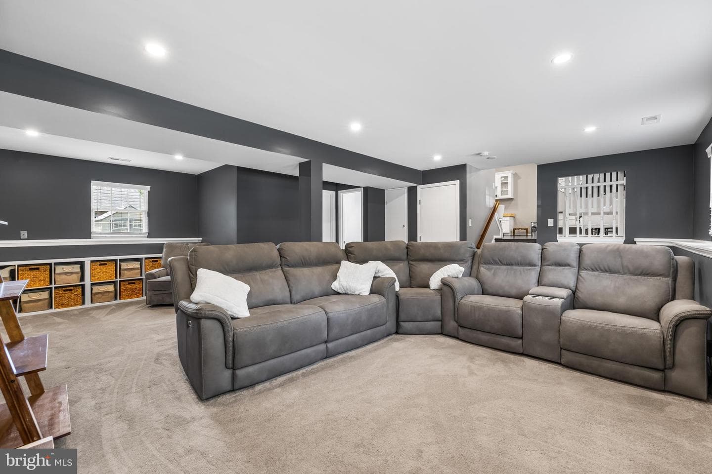 6055 Adcock Lane photo 17