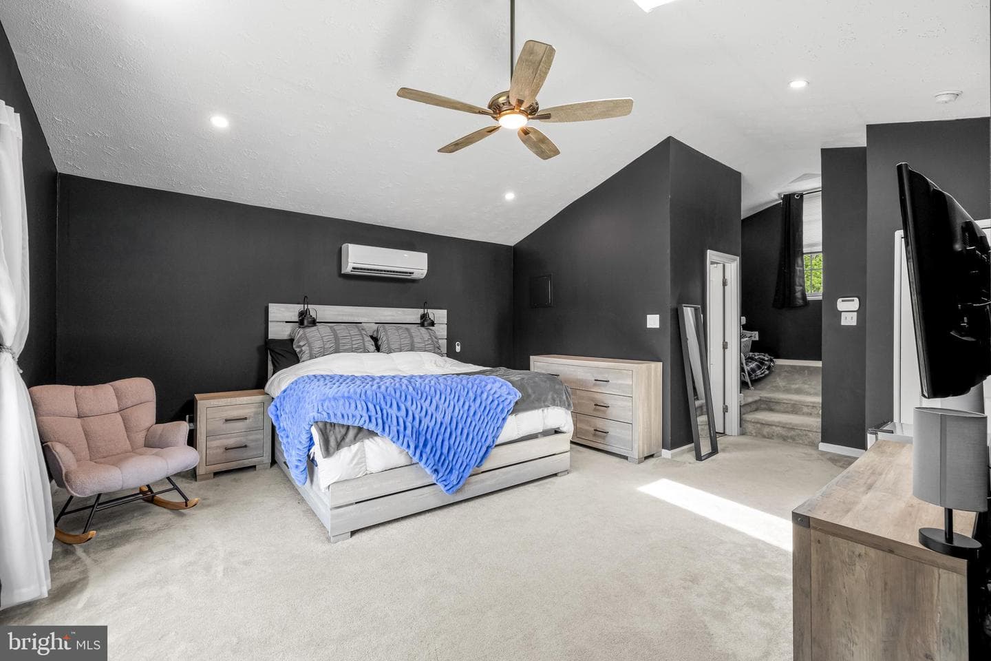 6055 Adcock Lane photo 22