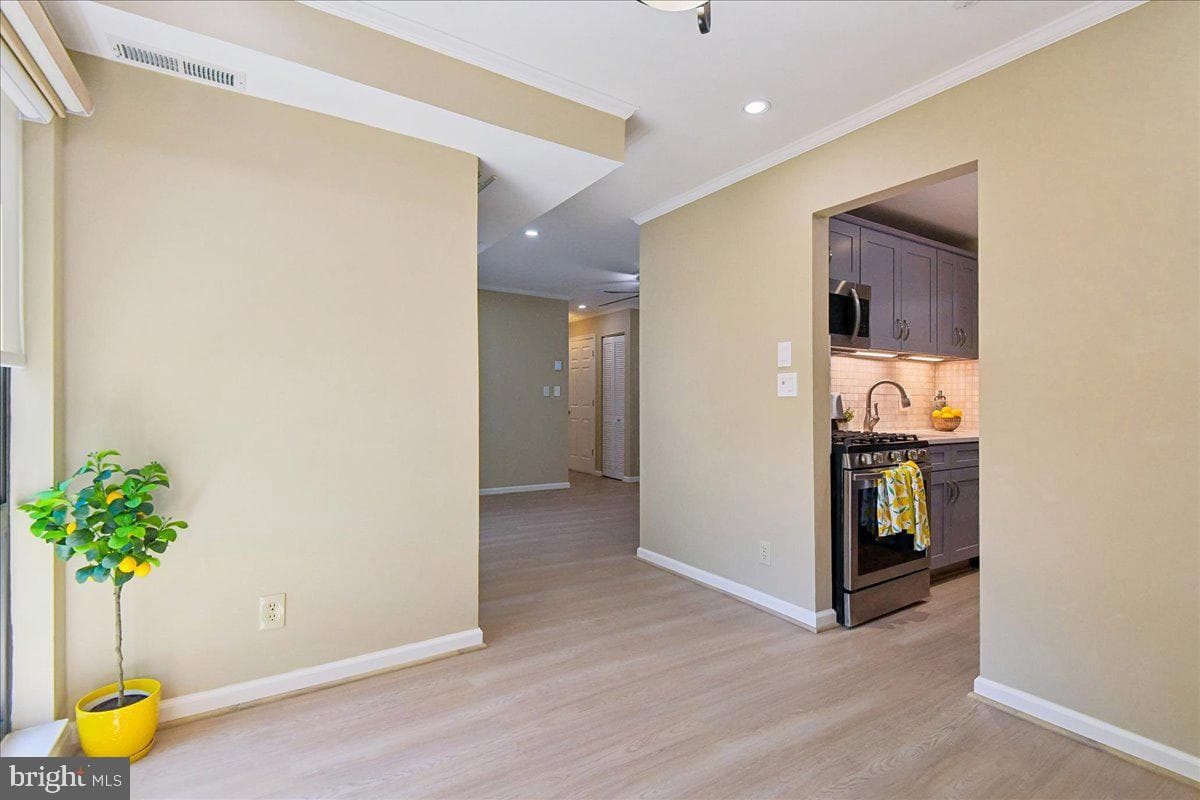6005 Majors Lane #5 O29 photo 9