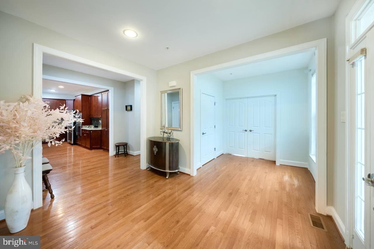 2605 Queensland Drive photo 22