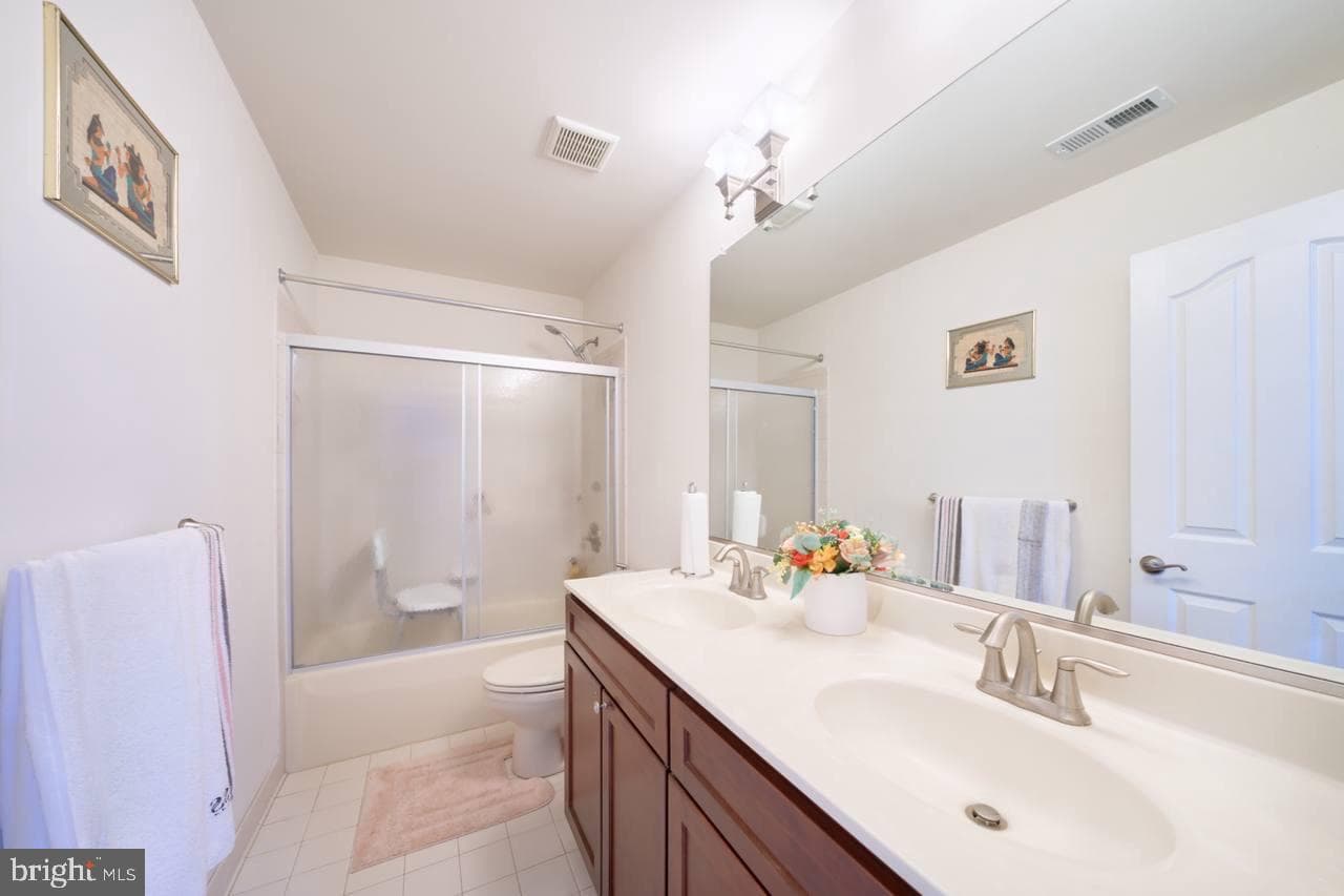 2605 Queensland Drive photo 35