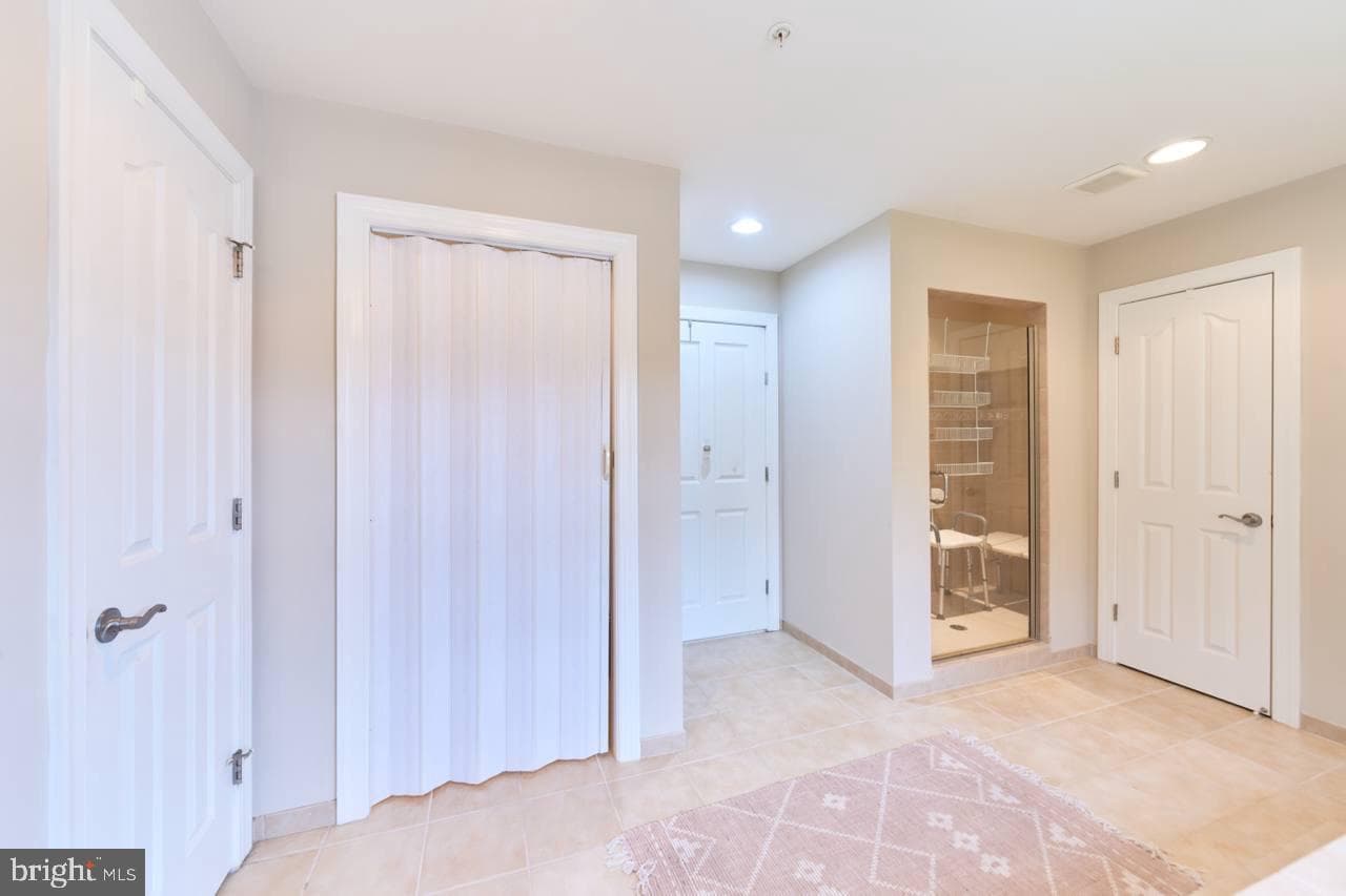 2605 Queensland Drive photo 47
