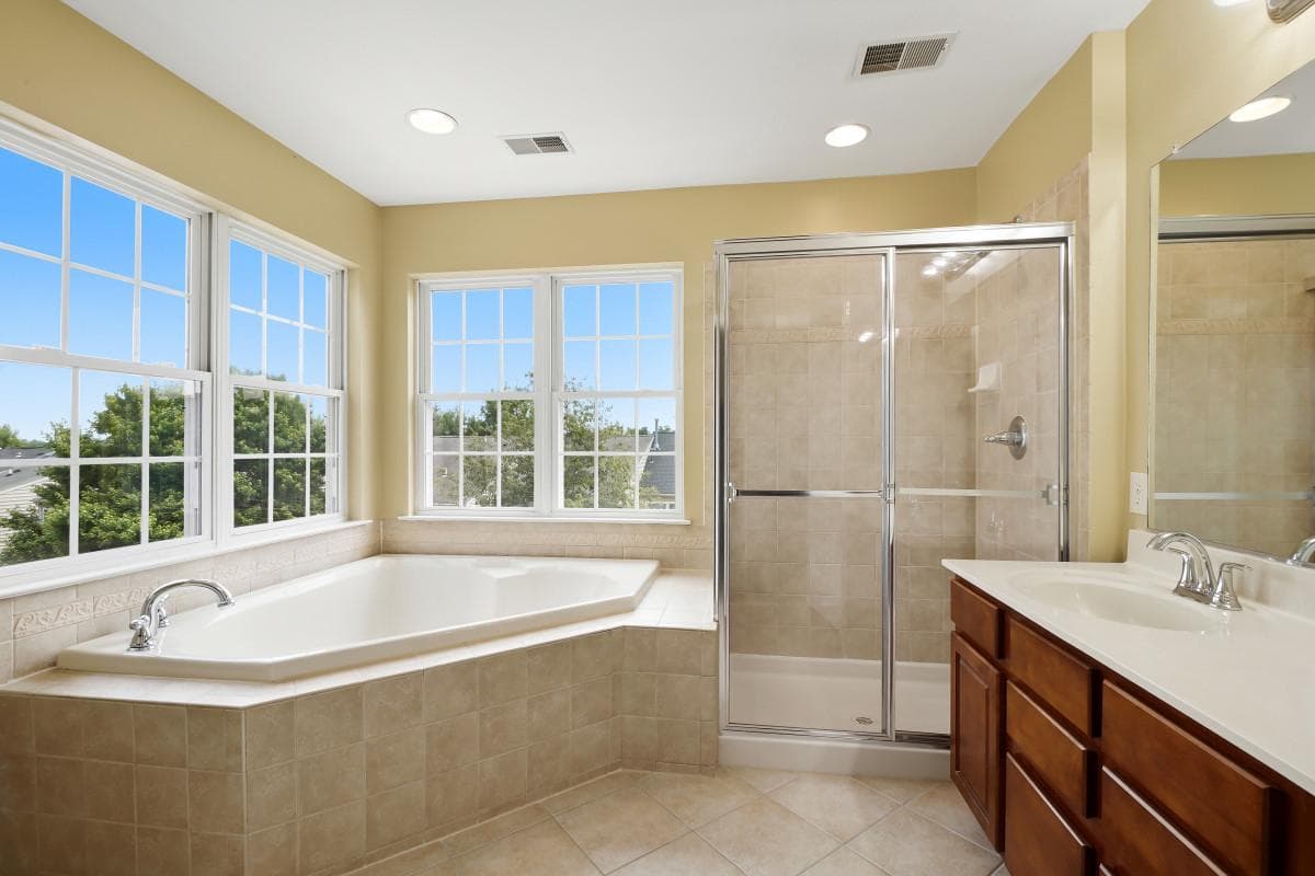 8910 Dawson Manor Drive photo 27