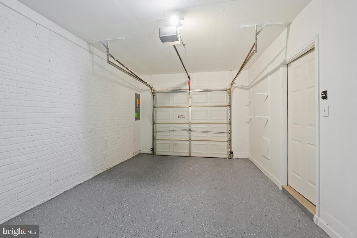 8910 Dawson Manor Drive photo 45