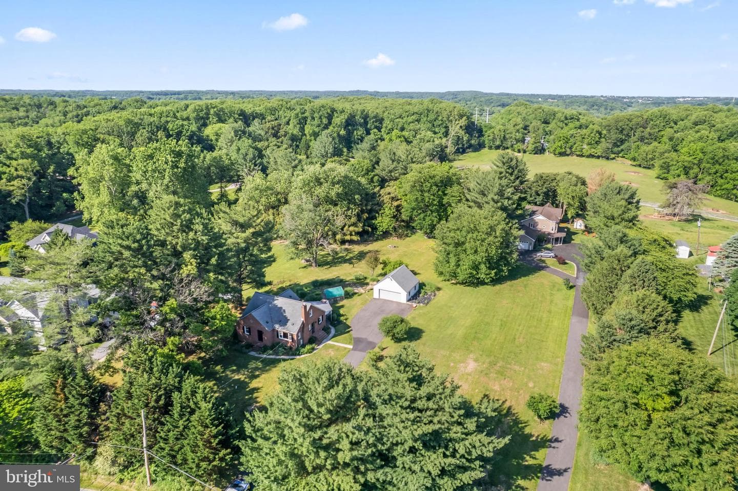 2311 Daniels Road photo 2