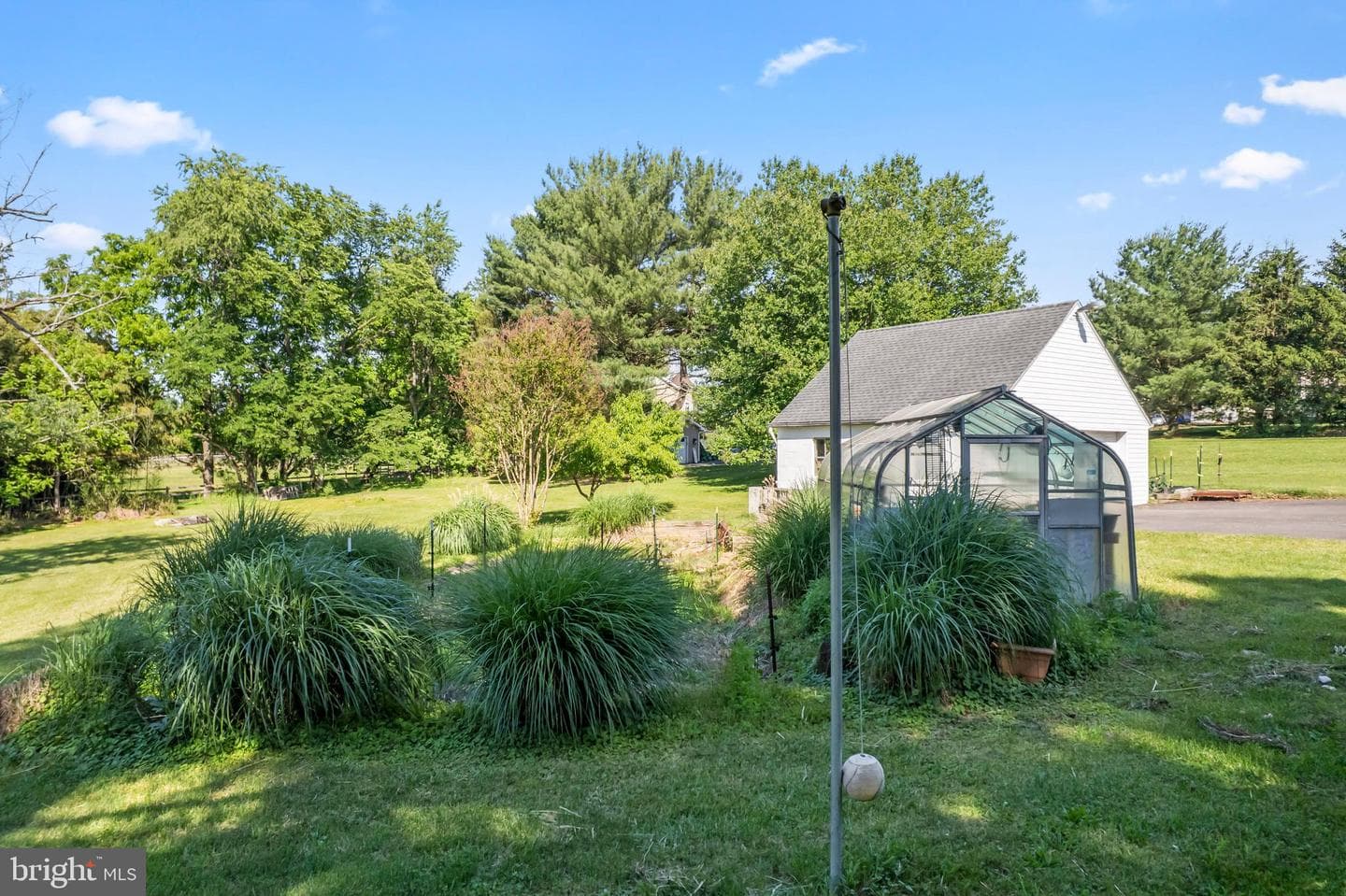2311 Daniels Road photo 57