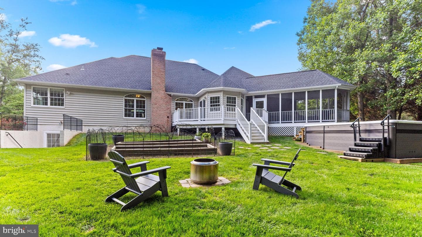 2926 Summer Hill Drive photo 17