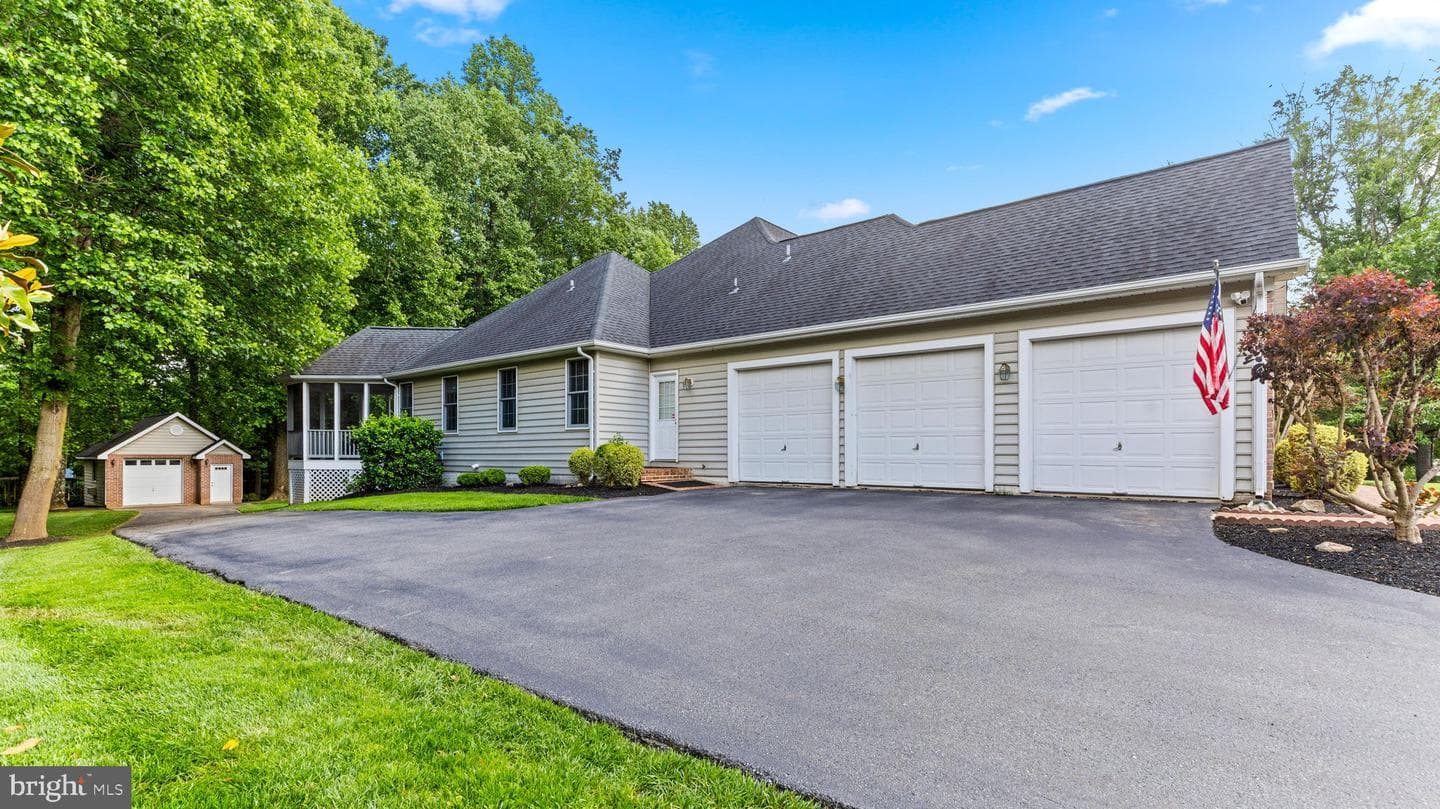 2926 Summer Hill Drive photo 20