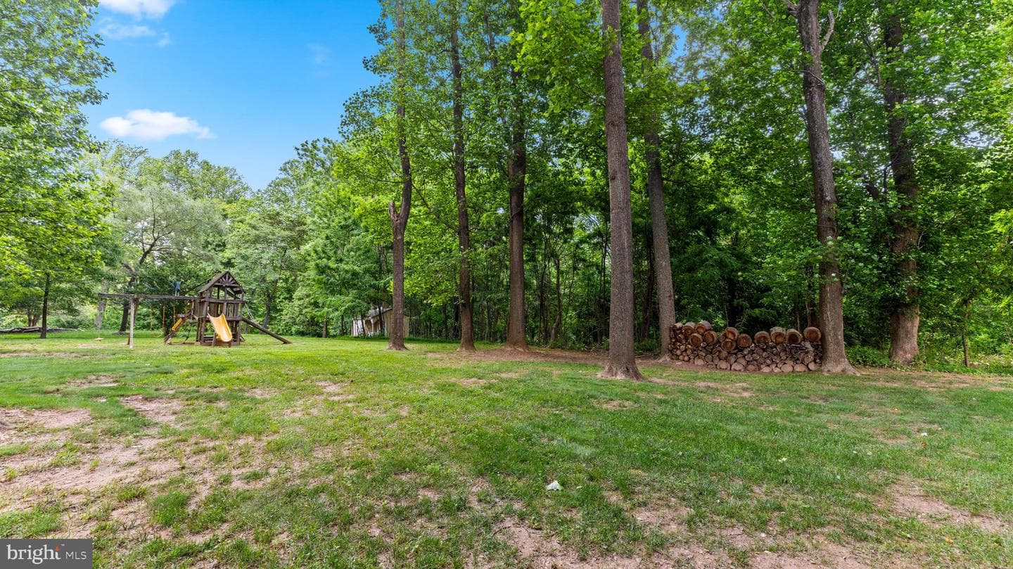 2926 Summer Hill Drive photo 32