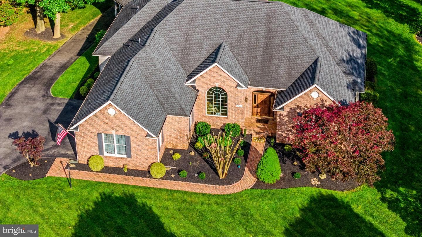 2926 Summer Hill Drive photo 8