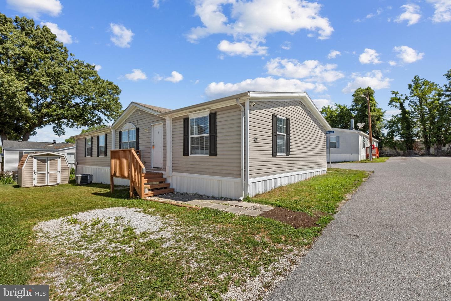 43 Midway Avenue, Laurel
