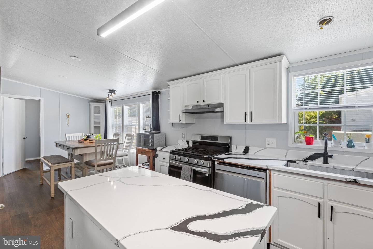 43 Midway Avenue photo 15