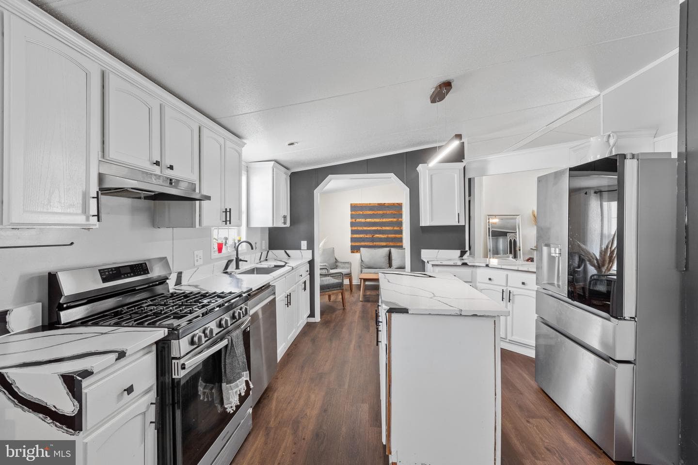 43 Midway Avenue photo 16