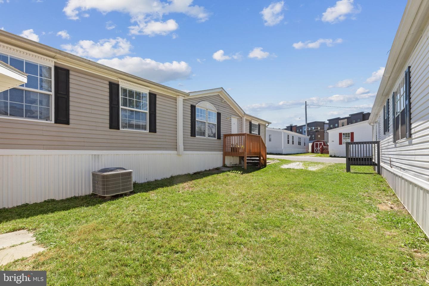 43 Midway Avenue, Laurel